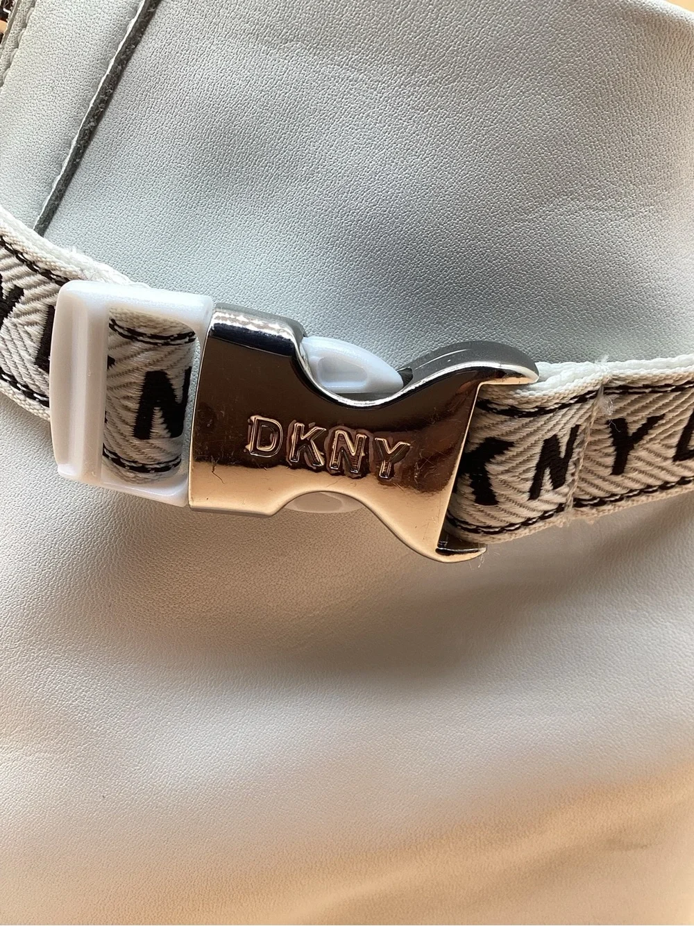 DKNY White Wedge Sneakers with Branded Strap Excellent Condition! Size 7.5 - Picture 8 of 10